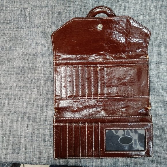 Gently Used Brown Guess Purse with Matching Wallet - Elevate Your Style - Picture 7 of 12